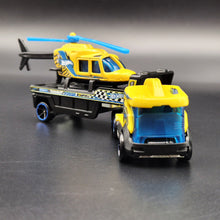 Load image into Gallery viewer, Hot Wheels 2013 Copter Chase Transporter &amp; Propper Chopper - Truck &amp; Helicopter Trackin&#39; Trucks
