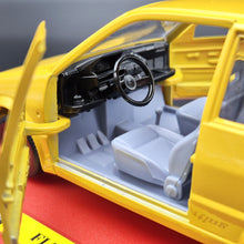 Load image into Gallery viewer, Bburago 1995 Fiat 500 Sporting (Cinquecento) Yellow #0194 1:24 Super Car Collection Diecast
