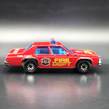 Load image into Gallery viewer, Matchbox 1990 Ford LTD Fire Chief Car Red Motor City Series - Rare