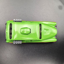 Load image into Gallery viewer, Hot Wheels 2009 Cockney Cab II Green #112 HW City Works 6/10