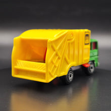 Load image into Gallery viewer, Matchbox 1987 Refuse Truck Green #36 Matchbox 1-75 Superfast - Front Axle Bent