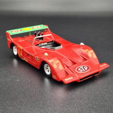 Load image into Gallery viewer, Solido 1970 March 707 CAN-AM STP Red #199 1:43 Die Cast Model - Driver - Chris Amon