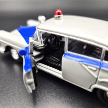 Load image into Gallery viewer, Road Champs 1998 1957 Ford Fairlane Alabama Highway Patrol Car Vintage Police Car Series