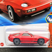 Load image into Gallery viewer, Hot Wheels 2025 1983 Porsche 928S Red #250 Muscle Mania 10/10 New Long Card