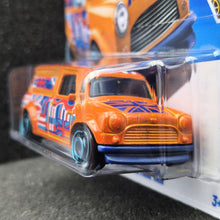 Load image into Gallery viewer, Hot Wheels 2025 '67 Austin Mini Van Orange #169 HW Art Cars 10/10 New