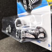 Load image into Gallery viewer, Hot Wheels 2025 Batman &amp; Robin Batmobile Black #2 Batman 1/5 New Long Card