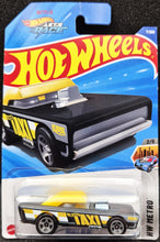 Load image into Gallery viewer, Hot Wheels 2025 Small Bloc Black #7 HW Metro 2/5 New Long Card