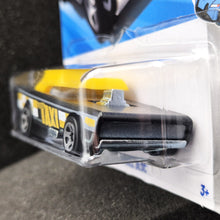 Load image into Gallery viewer, Hot Wheels 2025 Small Bloc Black #7 HW Metro 2/5 New Long Card