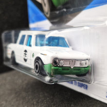 Load image into Gallery viewer, Hot Wheels 2025 Alfa Romeo Giulia Ti Super White #195 Compact Kings 7/10 New Long Card