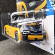 Load image into Gallery viewer, Hot Wheels 2025 Renault Espace F1 Black #172 HW Modified 5/5 New