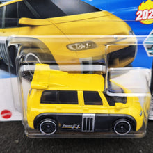 Load image into Gallery viewer, Hot Wheels 2025 Renault Espace F1 Yellow #172 HW Modified 5/5 New