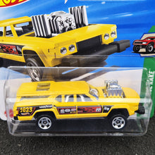 Load image into Gallery viewer, Hot Wheels 2025 Cruise Bruiser Yellow #91 HW Reverse Rake 1/5 New