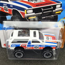 Load image into Gallery viewer, Hot Wheels 2025 Chevy Blazer 4x4 White #81 HW Dirt 3/10 New Long Card