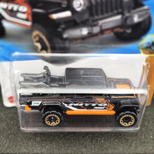 Load image into Gallery viewer, Hot Wheels 2025 '20 Jeep Gladiator Black #130 HW Dirt 6/10 New Long Card