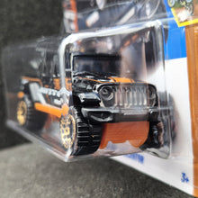 Load image into Gallery viewer, Hot Wheels 2025 '20 Jeep Gladiator Black #130 HW Dirt 6/10 New