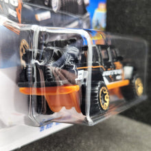 Load image into Gallery viewer, Hot Wheels 2025 '20 Jeep Gladiator Black #130 HW Dirt 6/10 New