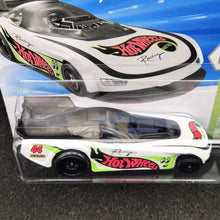 Load image into Gallery viewer, Hot Wheels 2025 Supercharged White #60 HW EV 5/10 New