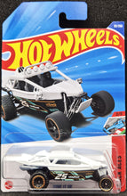 Load image into Gallery viewer, Hot Wheels 2025 Dune It Up White #92 Track Aces 2/5 New Long Card
