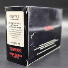 Load image into Gallery viewer, Trax - 1940’s Chevrolet Blitz Wagon – Fire Fighting Tanker #TR8 1:50 Die Cast Model