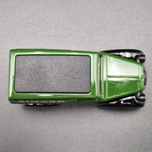 Load image into Gallery viewer, Lledo Days Gone/Vanguards 1950 Morris Z Van - Singer Sewing Machine #58009 Diecast