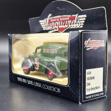Load image into Gallery viewer, Lledo Days Gone/Vanguards 1950 Morris Z Van - Singer Sewing Machine #58009 Diecast