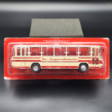 Load image into Gallery viewer, IXO Hachette 1969 MAN 535 HO Bavarian Touring Coach "Der Langenhettenbacher" 1:43 Model