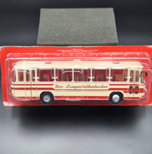 Load image into Gallery viewer, IXO Hachette 1969 MAN 535 HO Bavarian Touring Coach "Der Langenhettenbacher" 1:43 Model