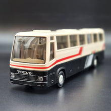 Load image into Gallery viewer, Joal Compact Volvo C10M Coach - "Jetways Travellers" #149 White/Black 1:50 Die Cast Model