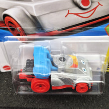 Load image into Gallery viewer, Hot Wheels 2025 Quick Chat Silver #216 Experimotors 9/10 New Long Card