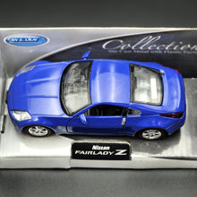Load image into Gallery viewer, Welly 2003 Nissan Fairlady Z (350Z) Dark Blue 1:36 #42329 Collection Series Boxed