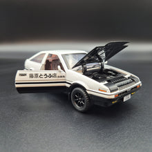 Load image into Gallery viewer, Explorafind 1986 Toyota Trueno AE86 "Initial D" White 1:32 Die Cast Car