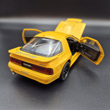 Load image into Gallery viewer, Explorafind 1989 Mazda RX-7 Yellow 1:24 Die Cast Car