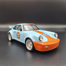 Load image into Gallery viewer, Explorafind 1994 Porsche 964 Turbo Carrera RS Gulf Blue 1:24 Die Cast Car