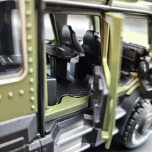 Load image into Gallery viewer, Explorafind 2000 Mercedes Benz Unimog Off Road RV Army Green 1:32 Die Cast Truck