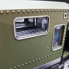 Load image into Gallery viewer, Explorafind 2000 Mercedes Benz Unimog Off Road RV Army Green 1:32 Die Cast Truck