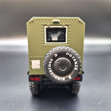 Load image into Gallery viewer, Explorafind 2000 Mercedes Benz Unimog Off Road RV Army Green 1:32 Die Cast Truck