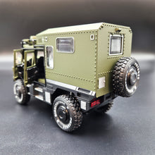 Load image into Gallery viewer, Explorafind 2000 Mercedes Benz Unimog Off Road RV Army Green 1:32 Die Cast Truck
