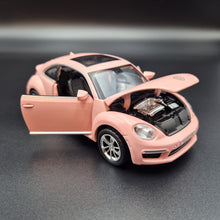 Load image into Gallery viewer, Explorafind 2010 Volkswagen New Beetle Pink 1:32 Die Cast Car