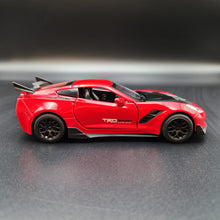 Load image into Gallery viewer, Explorafind 2016 Chevrolet Corvette Z06 C7.R Red 1:32 Die Cast Car