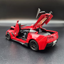 Load image into Gallery viewer, Explorafind 2016 Chevrolet Corvette Z06 C7.R Red 1:32 Die Cast Car