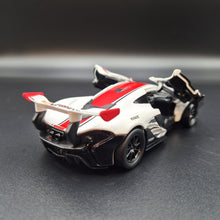 Load image into Gallery viewer, Explorafind 2016 McLaren P1 GTR White 1:32 Die Cast Car