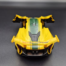 Load image into Gallery viewer, Explorafind 2016 McLaren P1 GTR Yellow 1:32 Die Cast Car