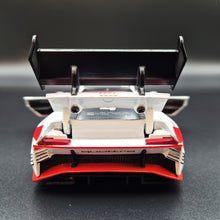 Load image into Gallery viewer, Explorafind 2018 Audi e-tron Vision Gran Turismo White 1:32 Die Cast Car