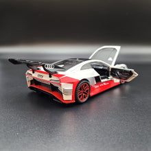 Load image into Gallery viewer, Explorafind 2018 Audi e-tron Vision Gran Turismo White 1:32 Die Cast Car