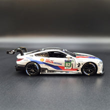 Load image into Gallery viewer, Explorafind 2018 BMW M8 GTE #82 2018-19 FIA WEC Race Car White 1:32 Die Cast Car