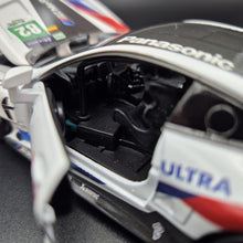 Load image into Gallery viewer, Explorafind 2018 BMW M8 GTE #82 2018-19 FIA WEC Race Car White 1:32 Die Cast Car