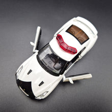 Load image into Gallery viewer, Explorafind 2018 Nissan GT-R Police Car White/Black 1:32 Die Cast Car