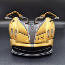 Load image into Gallery viewer, Explorafind 2018 Pagani Huayra Gold 1:24 Die Cast Car