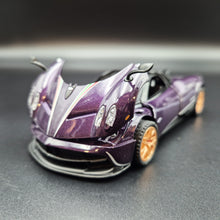 Load image into Gallery viewer, Explorafind 2018 Pagani Huayra Purple 1:32 Die Cast Car