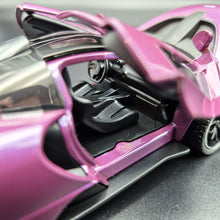 Load image into Gallery viewer, Explorafind 2019 McLaren Senna Purple 1:32 Die Cast Car